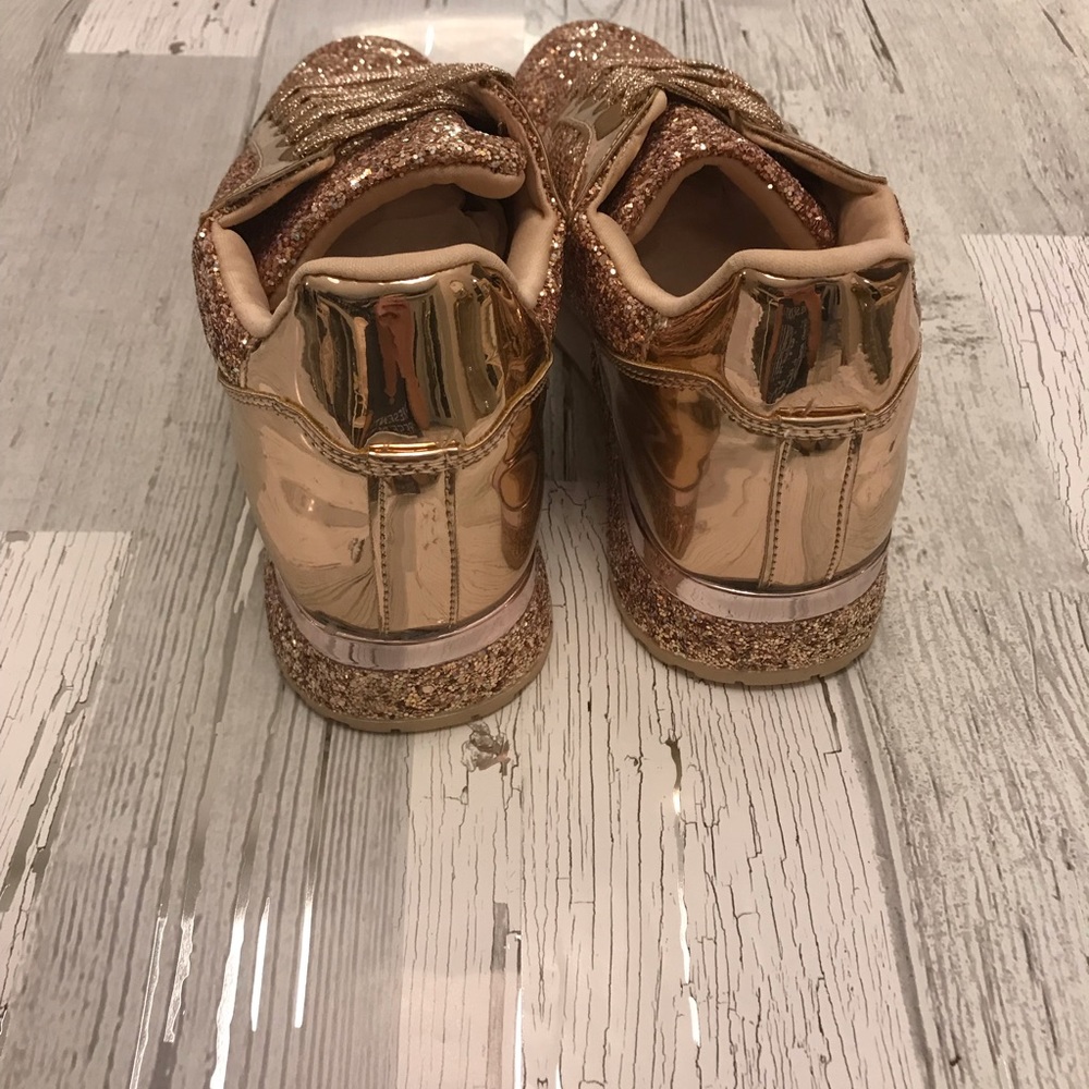 ⭐️ LAST 2 ⭐️ROSE GOLD GLITTER FASHION SNEAKERS - Picture 3 of 4